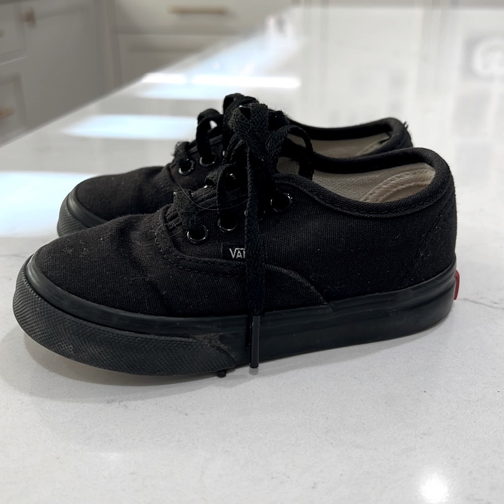 Toddler Vans off the wall shoes size 7